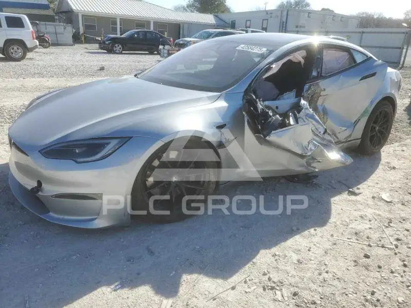 2024 Tesla Model S фото