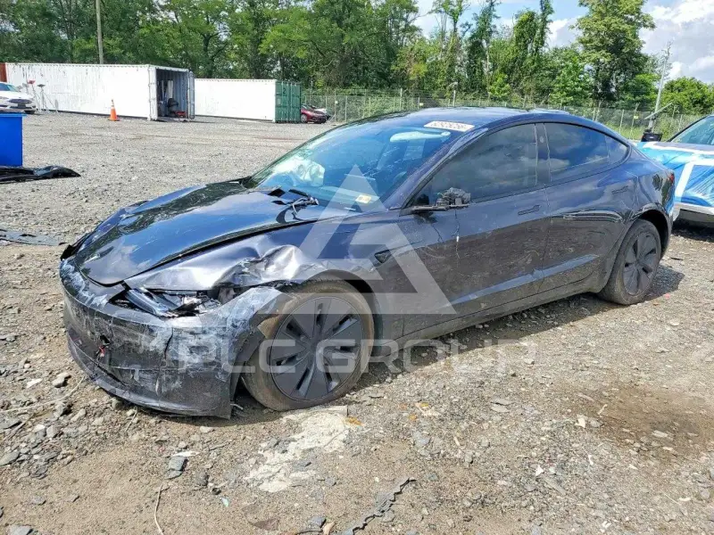 2024 Tesla Model 3 фото