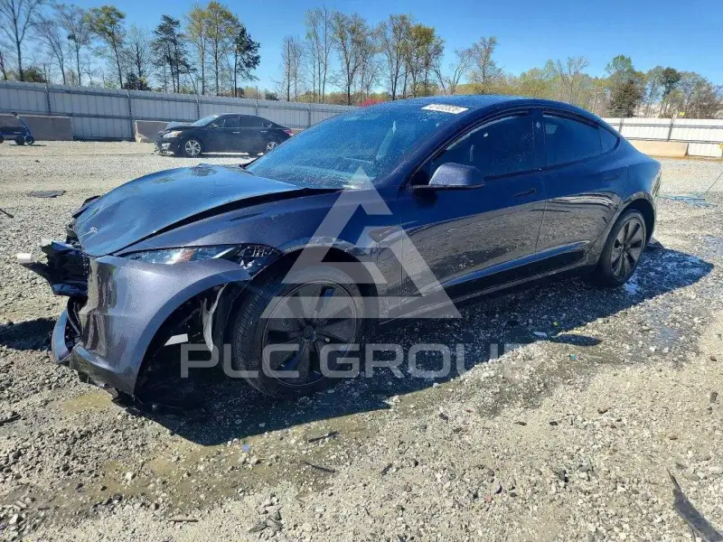 2024 Tesla Model 3 фото