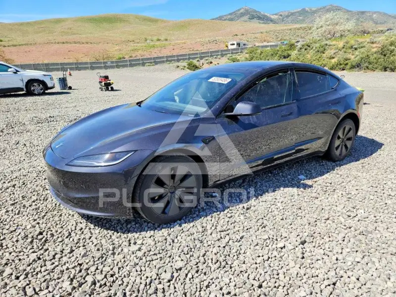 2024 Tesla Model 3 фото