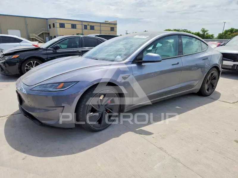 2024 Tesla Model 3 photo