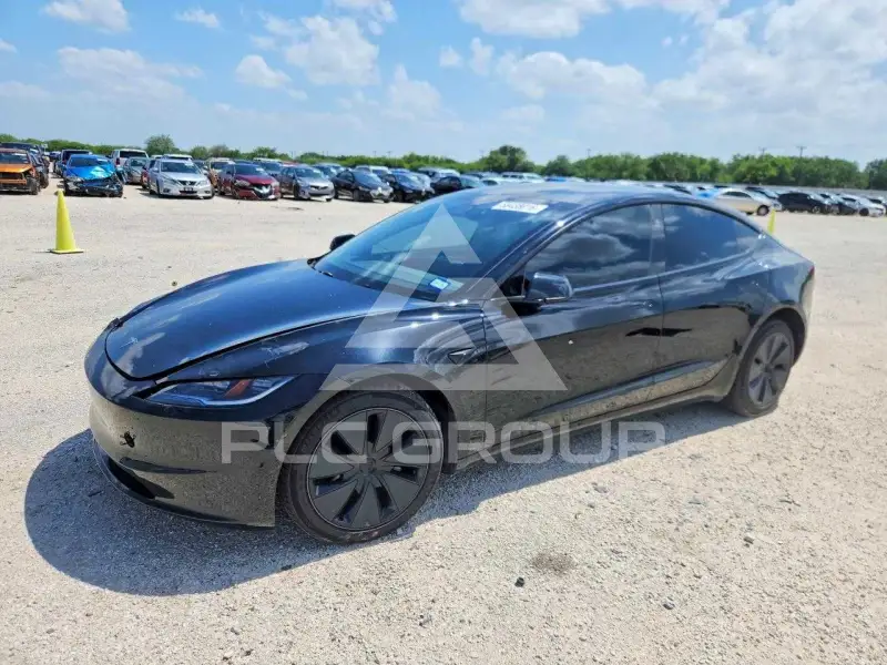 2024 Tesla Model 3 фото