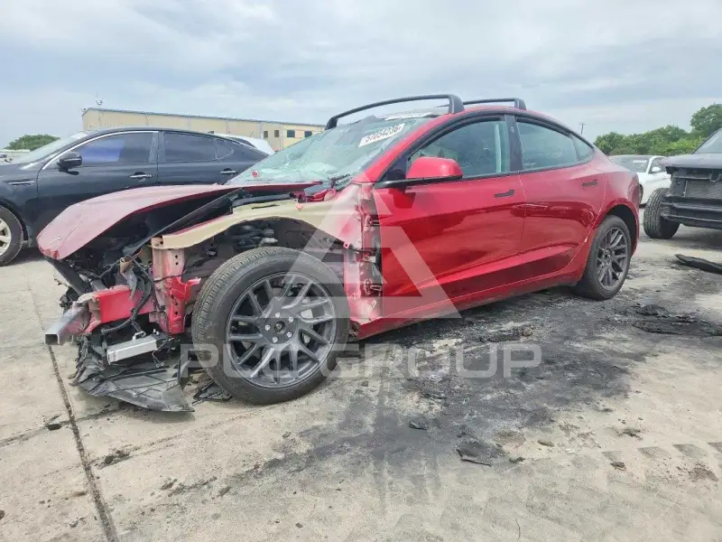 2024 Tesla Model 3 фото