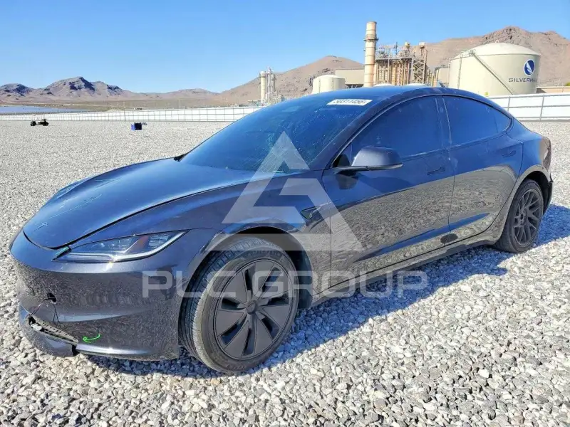 2024 Tesla Model 3 фото
