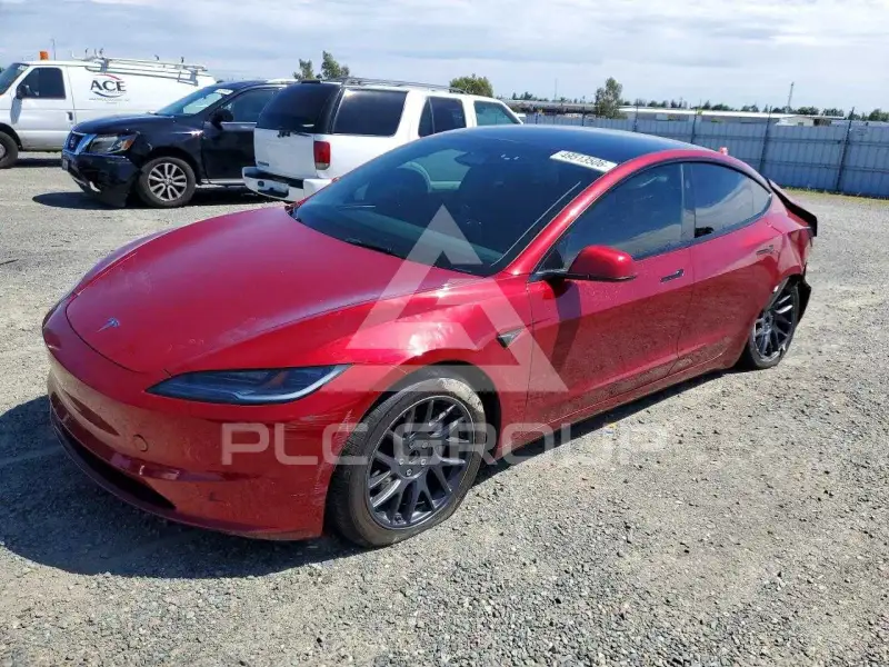 2024 Tesla Model 3 фото