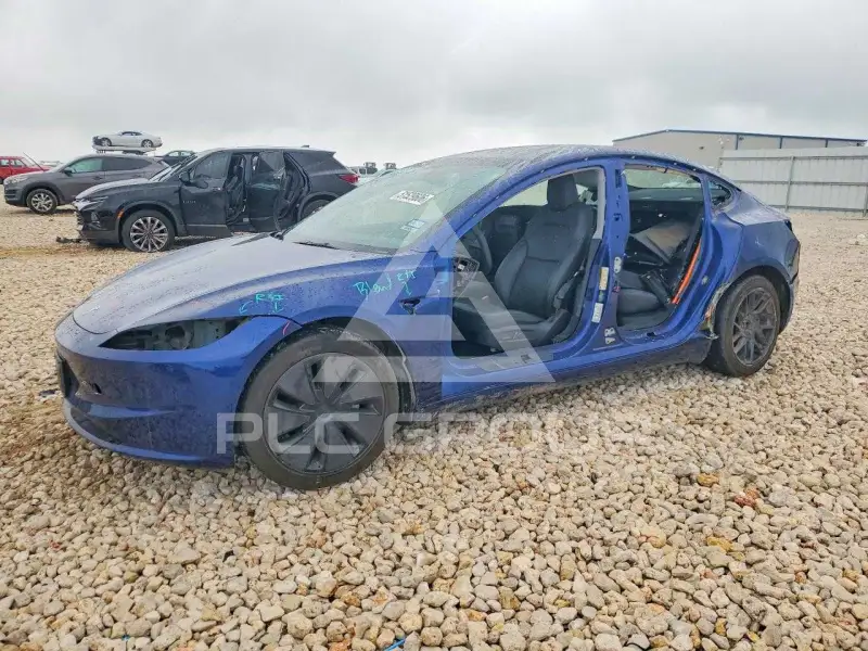 2024 Tesla Model 3 фото