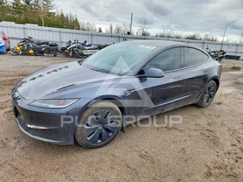 2024 Tesla  фото