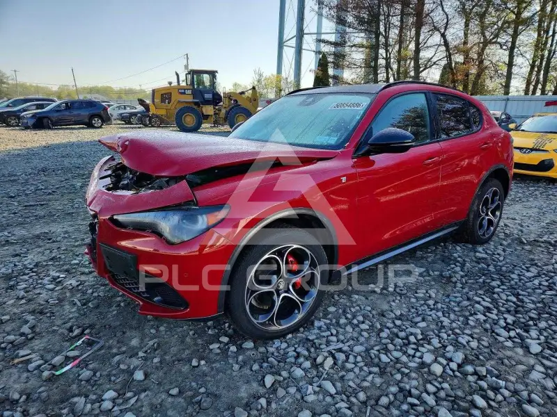2024 Alfa Romeo Stelvio photo
