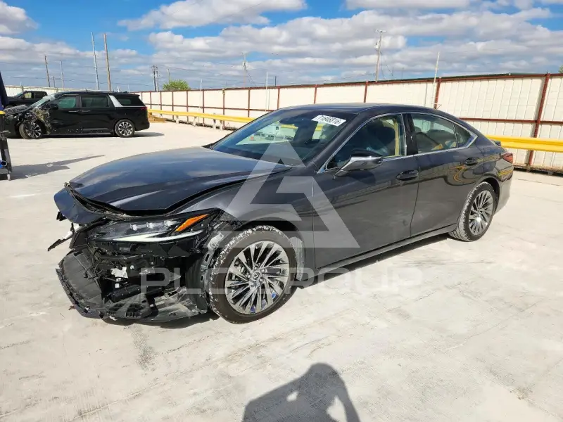 2024 Lexus ES photo