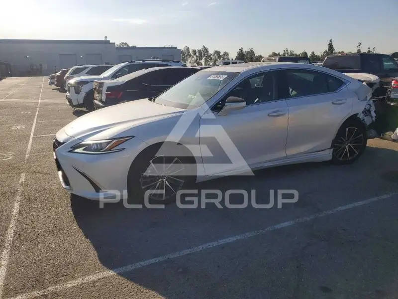 2024 Lexus ES300 photo