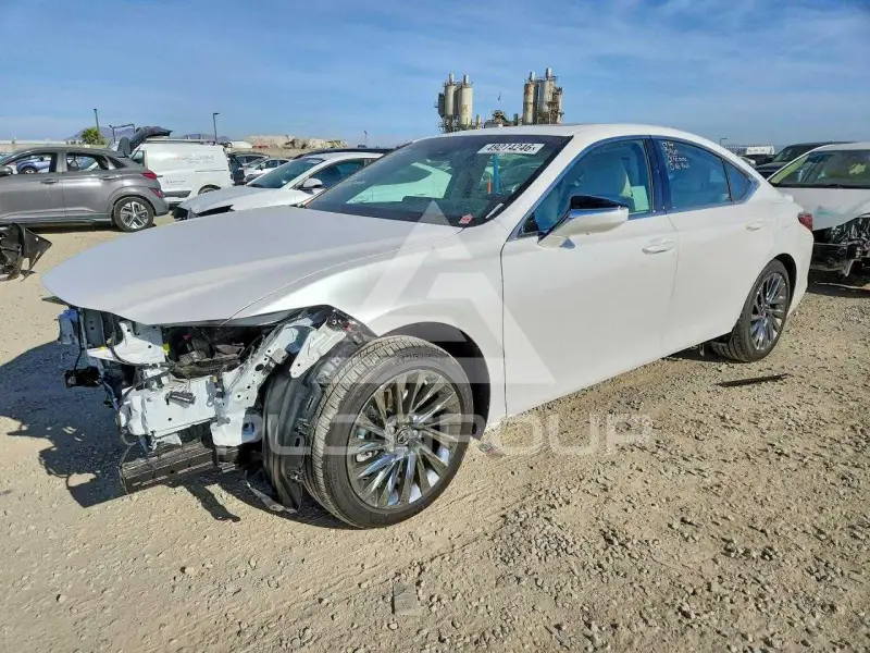 2024 Lexus ES300 фото