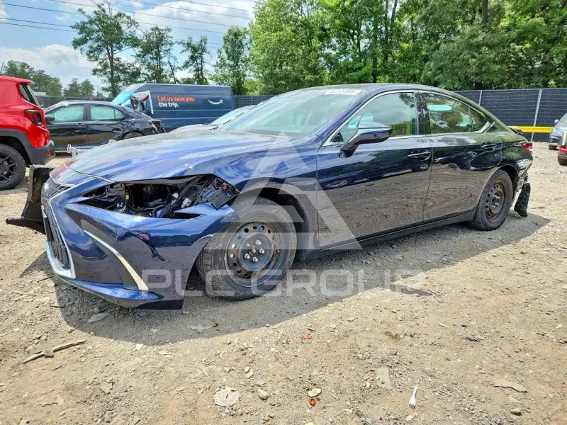 2024 Lexus ES350 photo