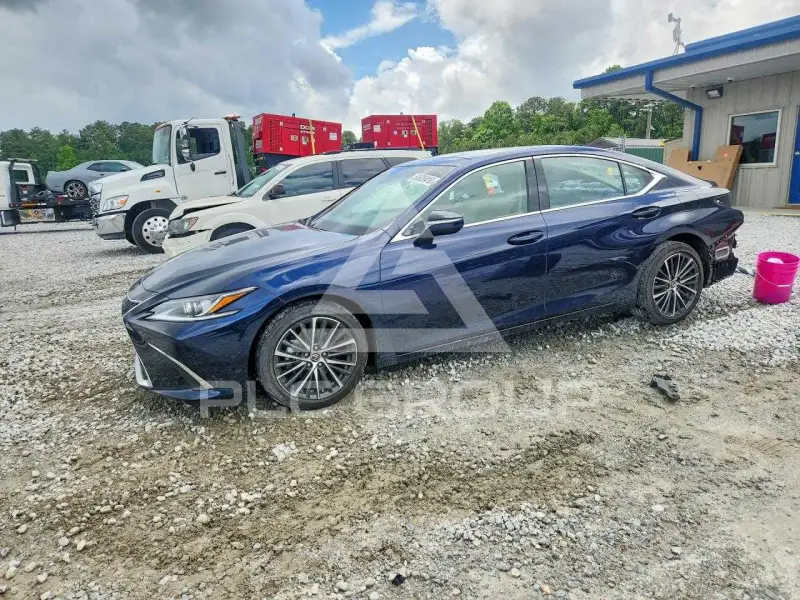 2024 Lexus ES350 photo