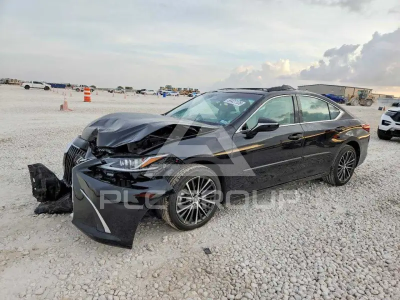 2024 Lexus ES350 photo