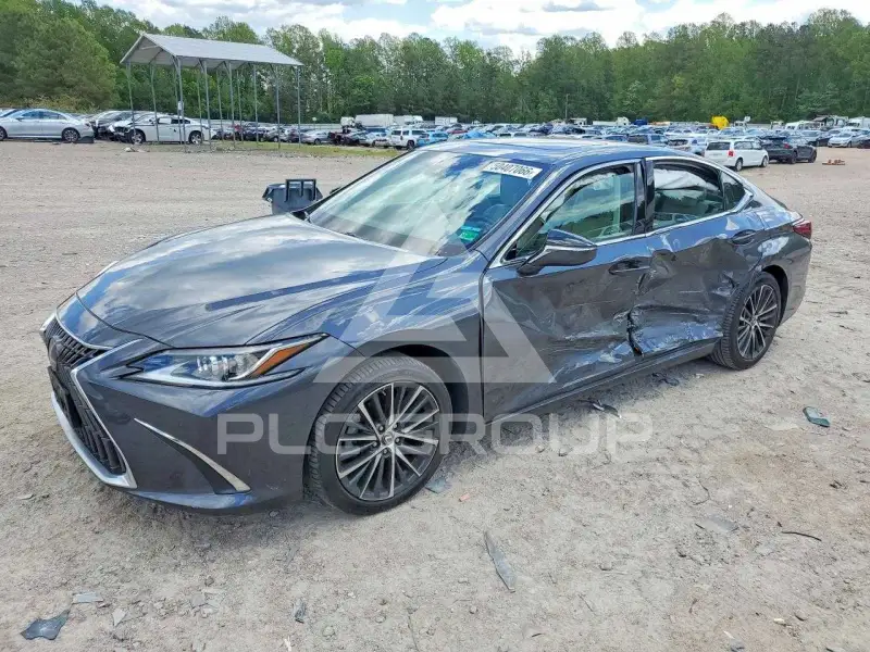 2024 Lexus ES350 photo