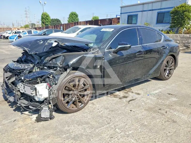 2024 Lexus IS фото