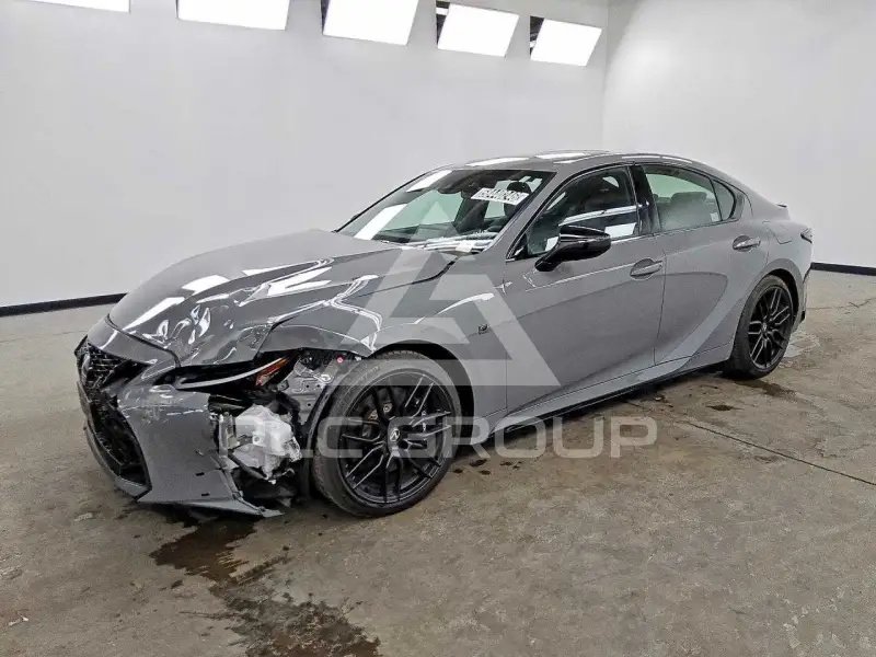 2024 Lexus IS фото