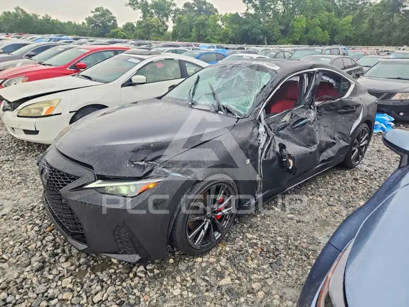 2024 Lexus IS photo