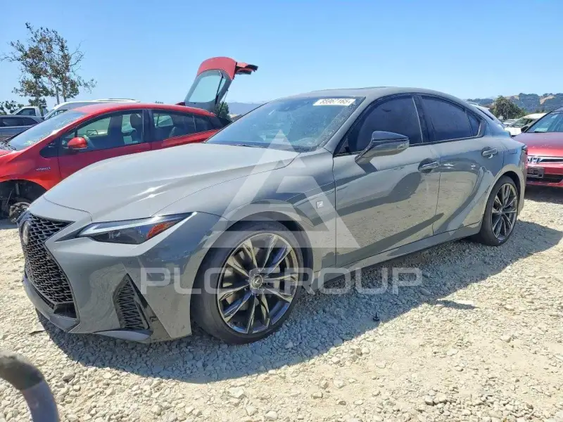 2024 Lexus IS фото