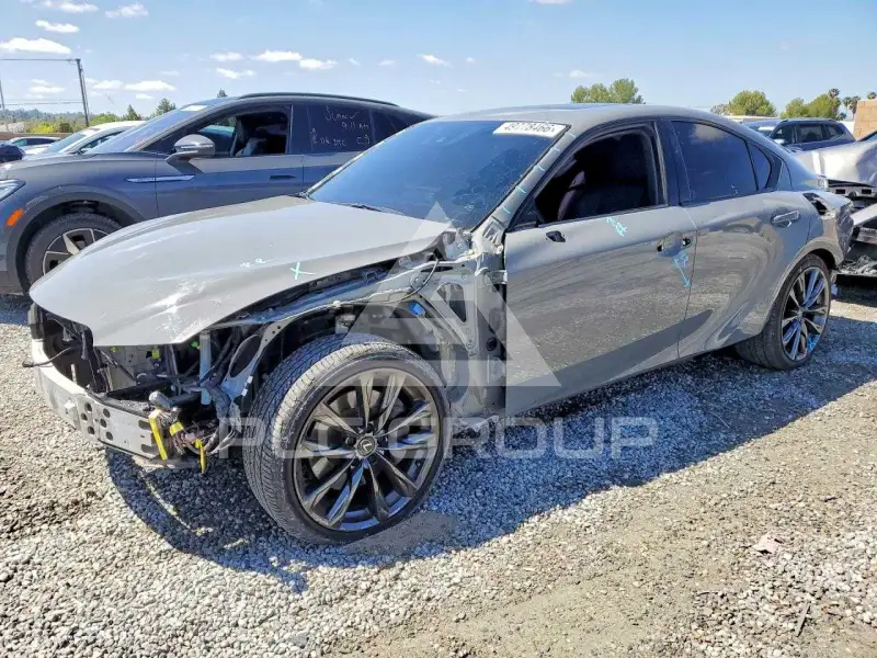 2024 Lexus IS photo