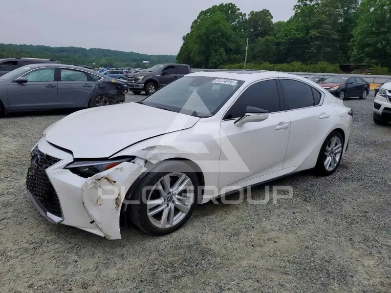 2024 Lexus IS фото