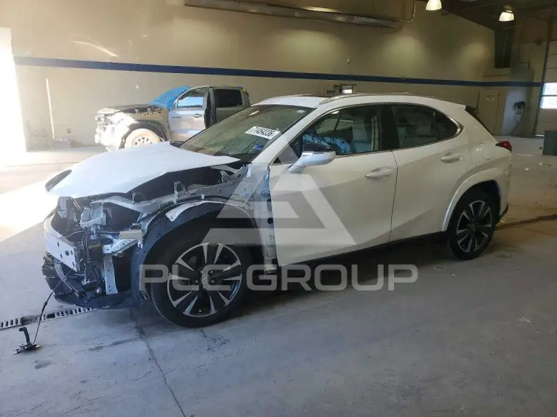 2024 Lexus UX photo