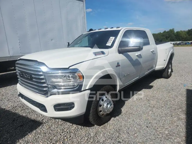 2024 RAM 3500 photo