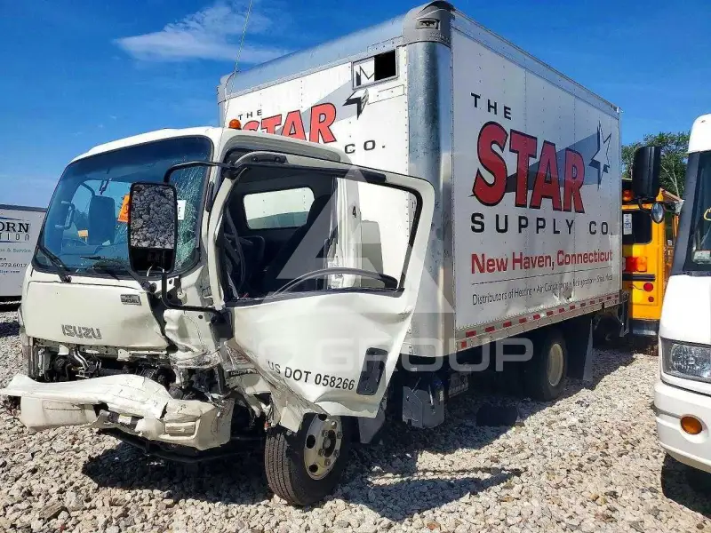 2024 Isuzu NPR фото