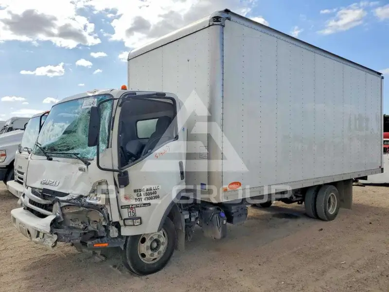 2024 Isuzu NPR фото