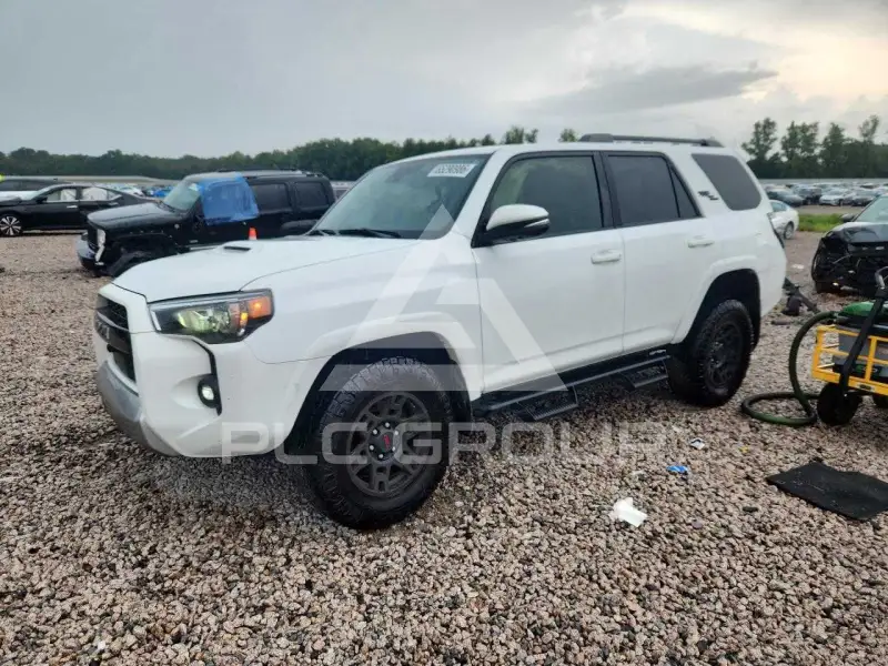 2024 Toyota 4 RUNNER фото