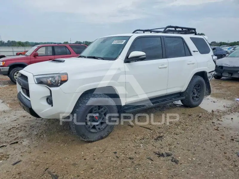 2024 Toyota 4 RUNNER фото