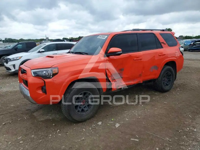 2024 Toyota 4 RUNNER фото