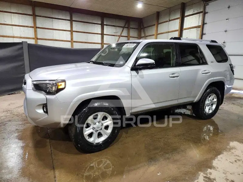 2024 Toyota 4 RUNNER фото