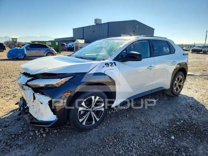 2024 Toyota bZ4X photo