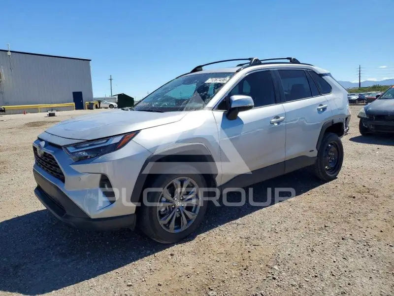 2024 Toyota RAV4 фото
