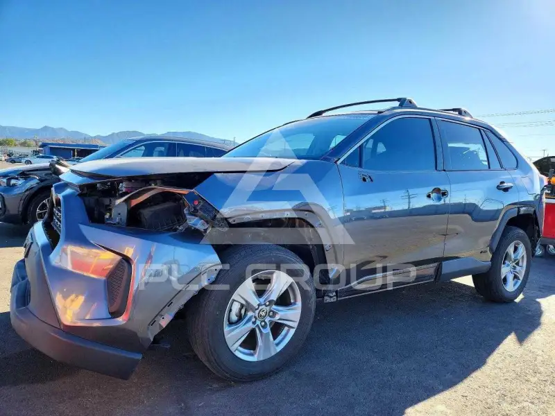 2024 Toyota RAV4 фото