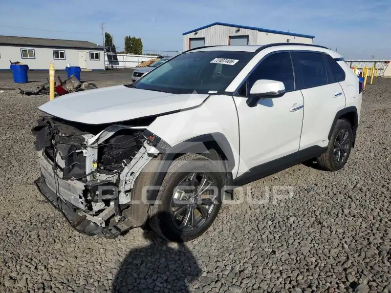 2024 Toyota RAV4 фото