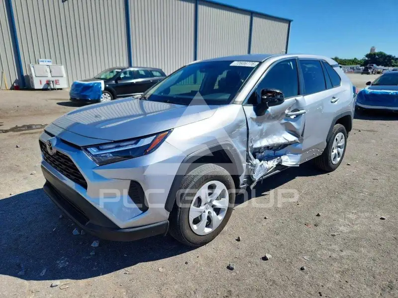 2024 Toyota RAV4 фото