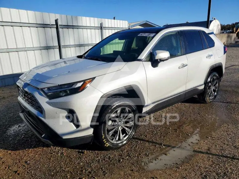 2024 Toyota RAV4 фото