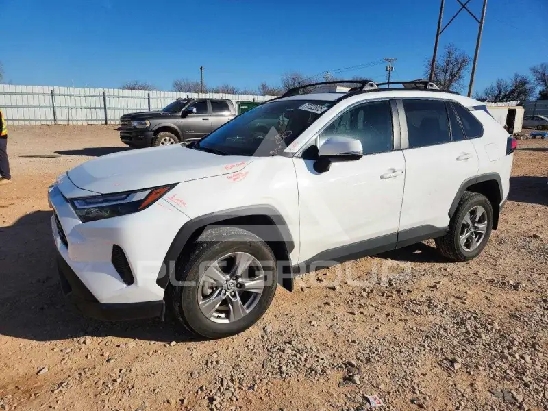 2024 Toyota RAV4 фото