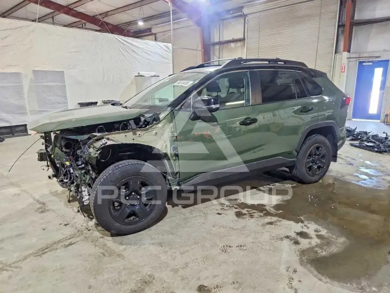 2024 Toyota RAV4 фото