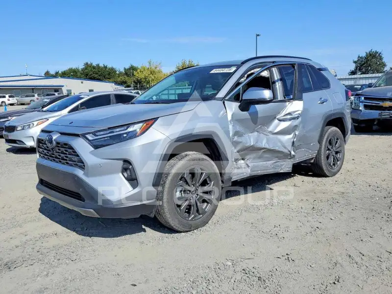 2024 Toyota RAV4 фото