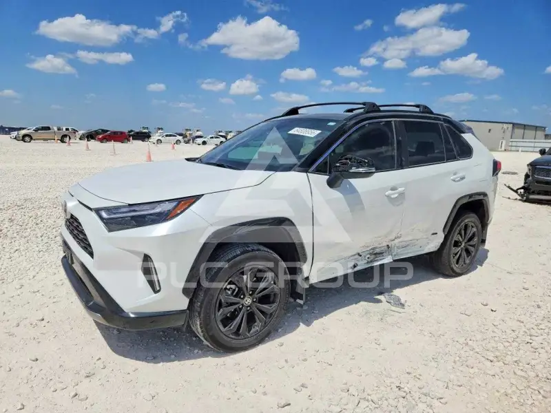 2024 Toyota RAV4 фото