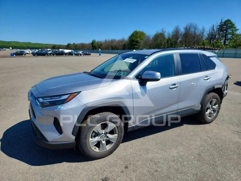 2024 Toyota RAV4 фото