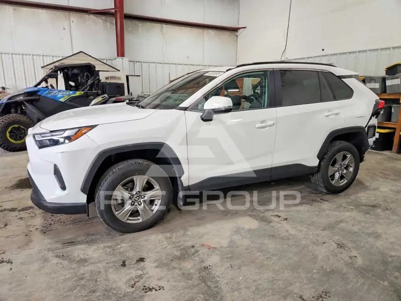 2024 Toyota RAV4 фото