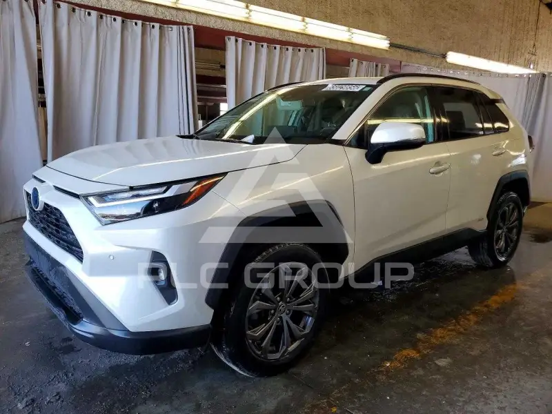 2024 Toyota RAV4 фото
