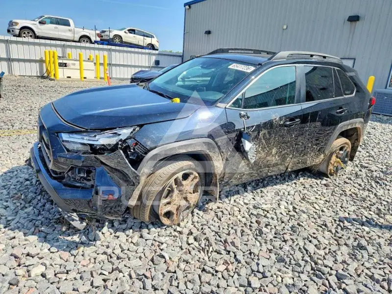 2024 Toyota RAV4 фото