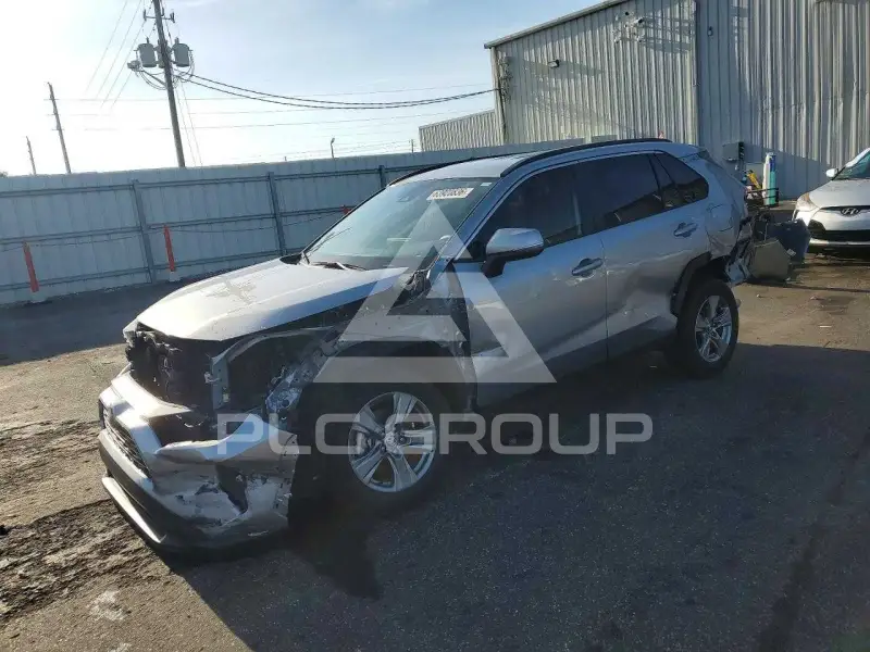 2024 Toyota RAV4 фото