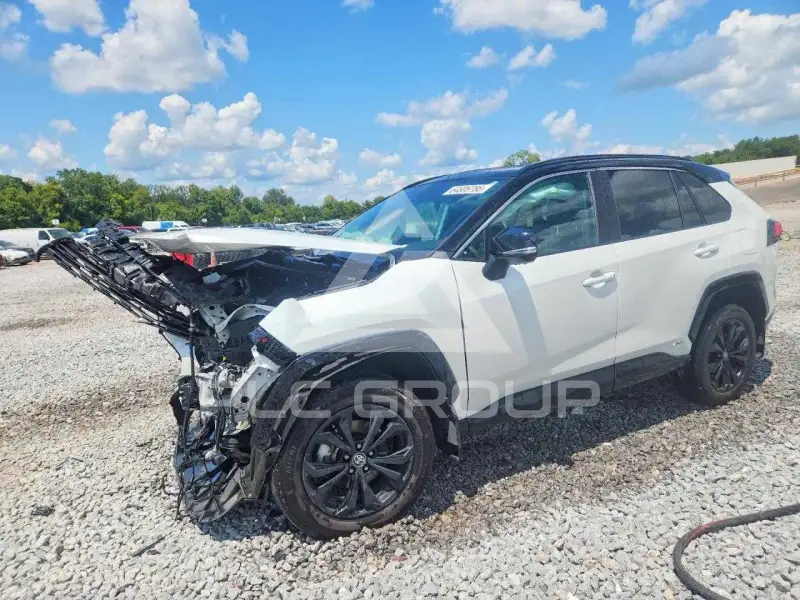 2024 Toyota RAV4 фото