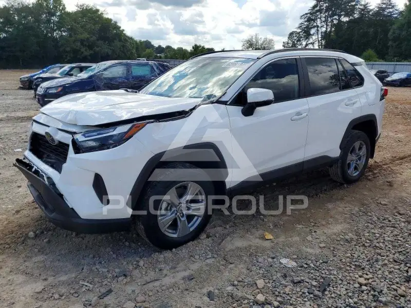 2024 Toyota RAV4 фото
